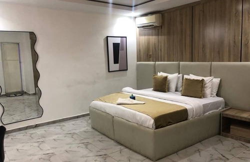 Etete Hotel | Patricia Hotel and Suites