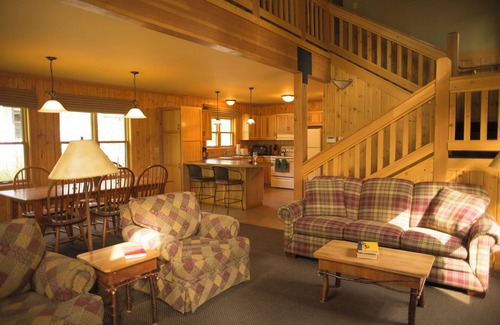 Winthrop Casa | Patterson Lake Cabin Grand Suite 3-Bdrm