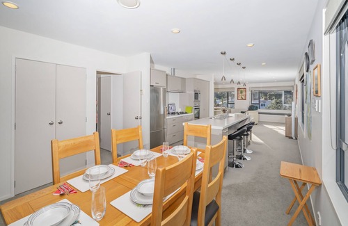 Pauanui Cabaña | Pauanui Hangar Retreat - Pauanui Holiday Home
