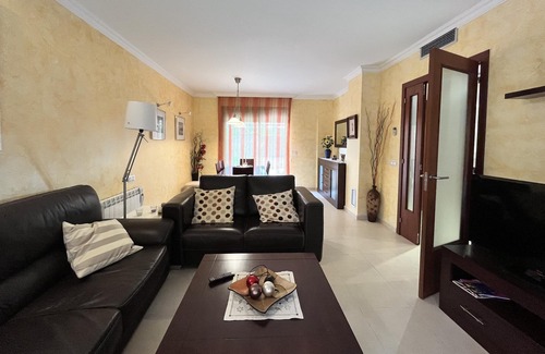 Cambrils Casa | Paul Cézanne - Three Bedroom House, Sleeps 6