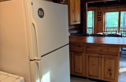 Hawley Cabaña | Wallenpaupack Lakefront Log Home - 3 habitaciones + loft y AC central