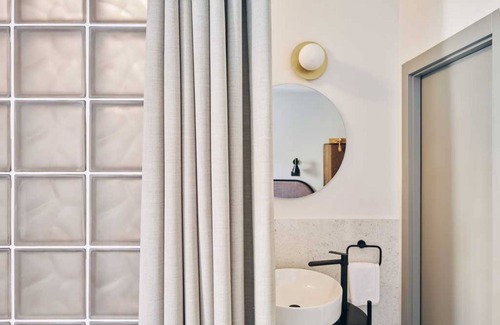 Stari Grad Hotel | Pavilion Hotel & Social Club