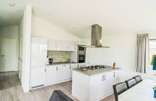 Bovenkarspel Casa | Pavilion Waterfront 6 by Interhome