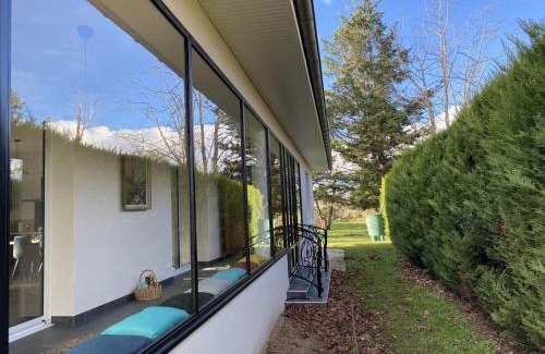 Brout-Vernet Casa | Pavillon rénové avec jardin arboré, proche centre-ville, véranda, parking, wifi, idéal familles - FR-1-489-417