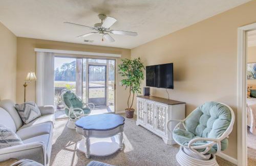 Pawleys Island Apartamento | Pawleys Island Condo with Screened Porch and Golfing!