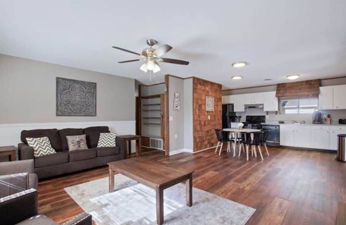 Chattanooga Apartamento | Pawnee Duplex in Chattanooga, Unit 1