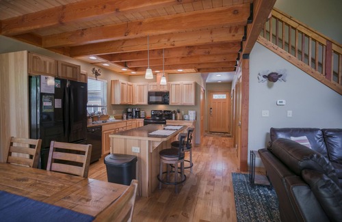Leavenworth Casa | Hermosa casa con todas las comodidades del hogar O MÁS !! Bañera de hidromasaje, WIFI gratuito,