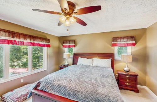 Huddleston Casa | Pawsitive Retreat