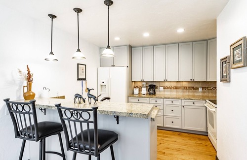 North Park City Condominio | Pay Day Condominiums