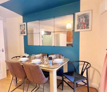 Sheffield Casa | Payler House Sheffield-WiFi -Large Parking Space-cozy 4 bedrooms