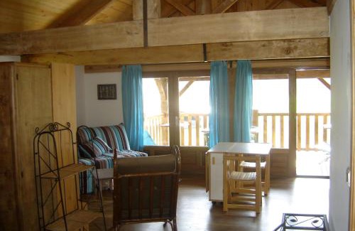 Tour-de-Faure Casa | Paysannerie des Versanes - Chambres et gîte