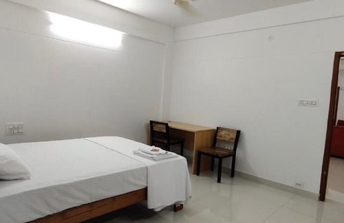Kazhakuttam Apartamento | PAZHOOR RESIDENCY HOME Stay