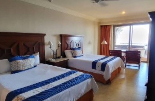 Paraíso Escondido Complejo | PB Sunset Beach Presidential Suite, Cabos 03/16/2024 - 03/23/2024 Sleep upto 8