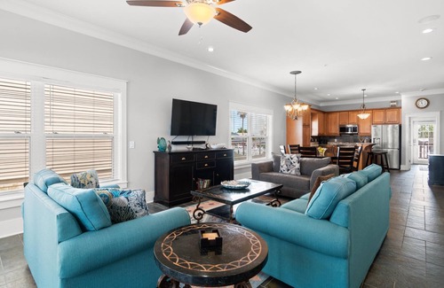 Kiska Beach Casa | PCB Beach House - Sunny Daze - Steps to the Beach - Free Golf and More