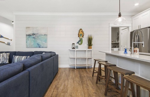 Kiska Beach Casa | PCB/Laguna Beach & 30A -3/2 Home - Heated Pool - Walk to the Beach!