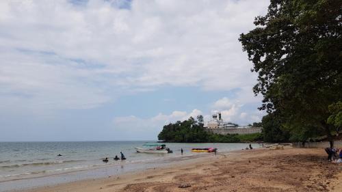 Tanjung Tanah Merah Apartamento | PD Batu 9 Cocobay apartment with family