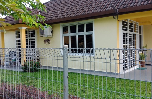 Taman Tanjung Casa | PD Leisure Homestay- a 3 km de distancia de Tesco y Giant