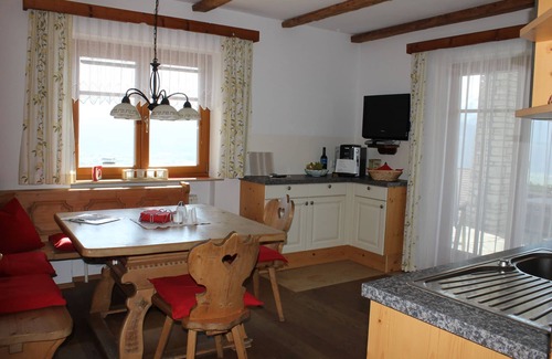 Puch bei Hallein Apartamento | Peace and relaxation, family vacation, large garden