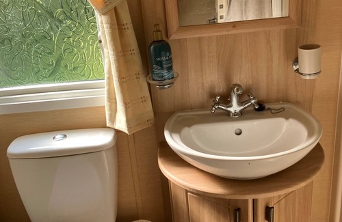 Alford Cabina | Peace and tranquility at The Hideaway Stay