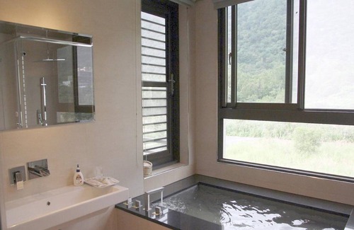 Jiaoxi Hotel | Peace Area Hot Spring Hotel