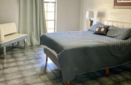 Indian Ridge Casa | Peace by the Pond