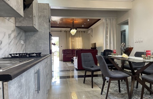 Yaounde Apartamento | PEACE GUEST HOUSE