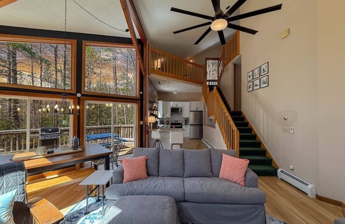 North Conway Casa | Peace In The Pines | Private North Conway Retreat