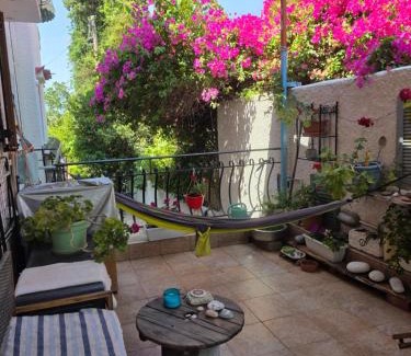 Poros Apartamento | Peace&love-sea studio