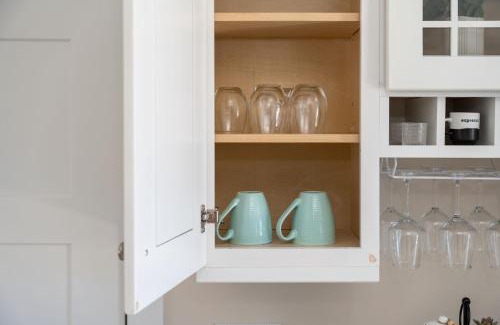 Kings Grant Casa | Peace of Happiness Coastal Cottage 7 mi from Wrightsville Beach, NC