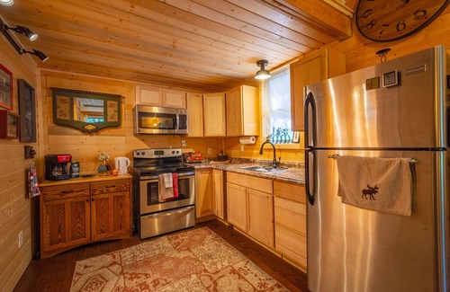 Cloudcroft Cabina | "Peace & Quiet", Nature's Retreat, 50 yds from Trailhead, Wildlife Galore