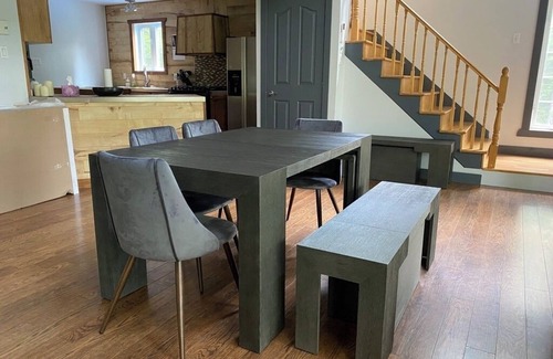 Saint-Emile-de-Suffolk Cabaña | Peaceful family and pet-friendly 3-bedroom cottage, 30-minutes from Tremblant