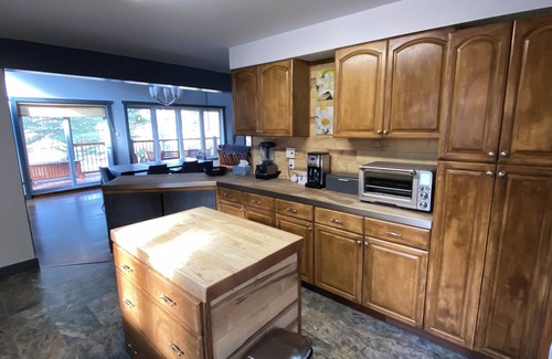 Saint-Emile-de-Suffolk Cabaña | Peaceful family and pet-friendly 3-bedroom cottage, 30-minutes from Tremblant