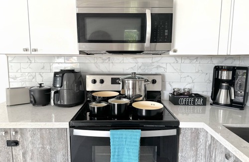 Edgewood Condominio | Peaceful 1BD king Bed private condo