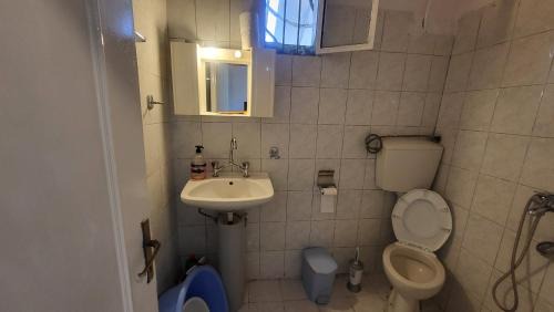 Agia Triada Casa | Peaceful 2-bedroom house 800m from beach
