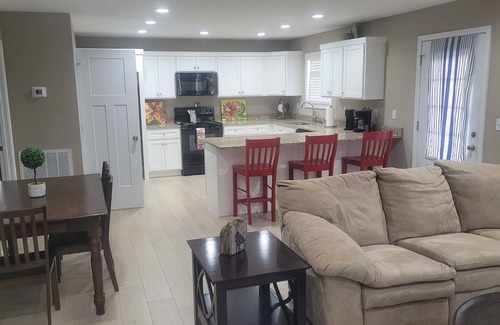 Cave City Casa | Peaceful 2-bedroom home near Mammoth Cave.