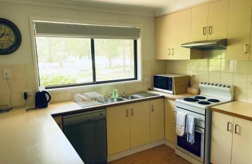 Wagga Wagga Casa | Peaceful 2 Bedroom Home