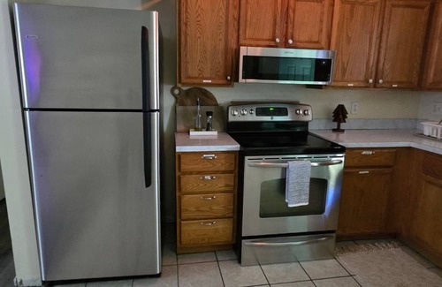 New Haven Apartamento | Peaceful 2bedroom getaway in East Haven