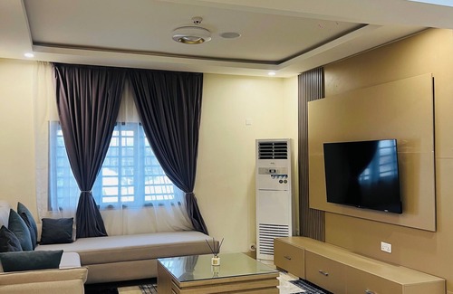 Jabi Apartamento | Peaceful 2BR Apartment in Jabi Near Lake Mall + Concierge by GAC