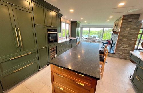 Swan Lake Casa | Peaceful 4-bedroom escape to Bethel Woods with WiFi, AC, lake view