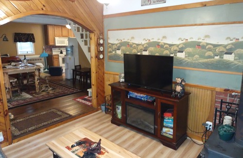 Caroga Lake Casa | Peaceful Adirondack getaway at camp sassy