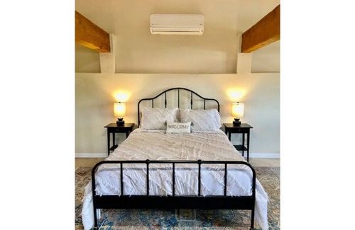 Alpine Apartamento | Peaceful adobe villa with private hot tub