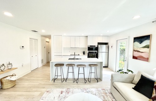 Naples Park Cabaña | Peaceful and cozy beach house in North Naples