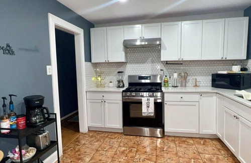 Ashburn Casa | Peaceful and Lovely 3-bedroom house near MDW. Furry friends welcomed