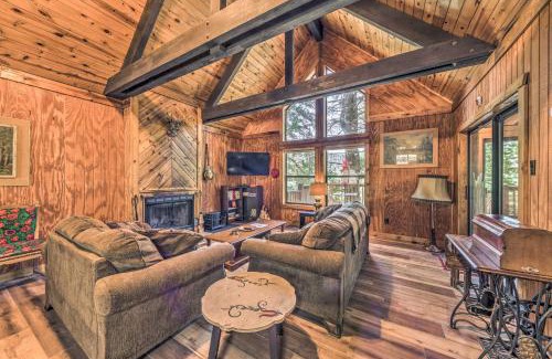 Cloudcroft Casa | Peaceful and Private Cloudcroft Cabin with Deck!