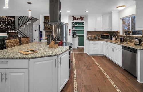 Leander Chalet De Esquí | Peaceful and Quiet Hill Country Getaway with Stunning Views