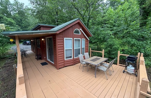 Chickamauga Lake Cabina | Peaceful and Secluded setting