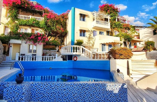 Piskopiano Apartamento | Peaceful And Very Relaxing Suite Near Crete Sea View, Shared Pool, air Condition