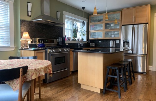 Oak Park Apartamento | Oak Park Beauty Walkable-Easy Viaje diario a Chicago Capacidad para 8 personas