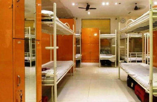 Fort Cama Y Desayuno | Peaceful bed & breakfast with AC in vibrant Mumbai