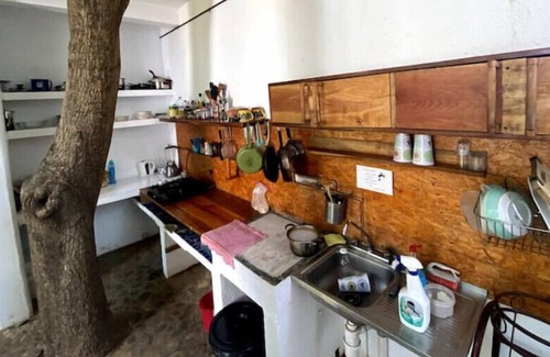 Tamarindos Apartamento | Peaceful body & soul retreat. Steps from beach! AC
